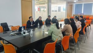 專業轉型破困局，即時零售啟新程